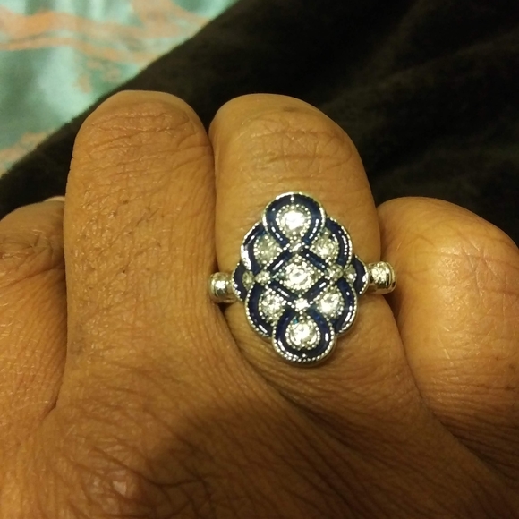 Women's Rings - Picture 3 of 3